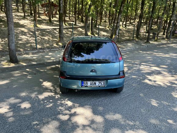  Opel Corsa 1.0 Eco Club 2003 Model 