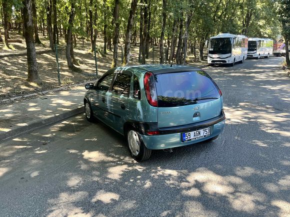  Opel Corsa 1.0 Eco Club 2003 Model 