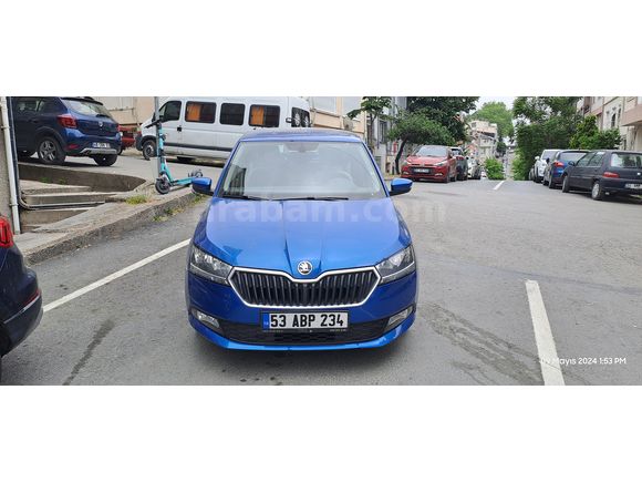 Sahibinden Skoda Fabia 1.0 GreenTec Premium 2021 Model 