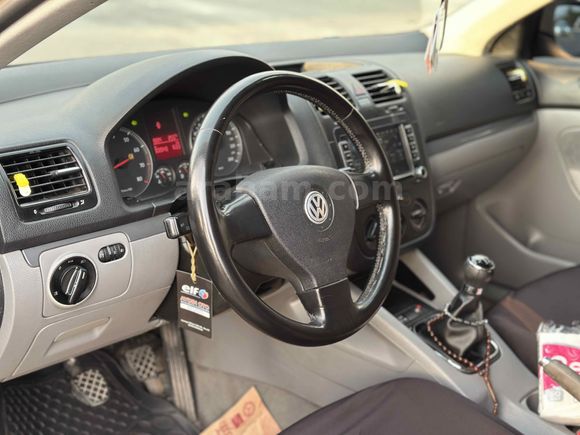 Galeriden Volkswagen Jetta 1.6 Primeline 2006 Model Hatay
