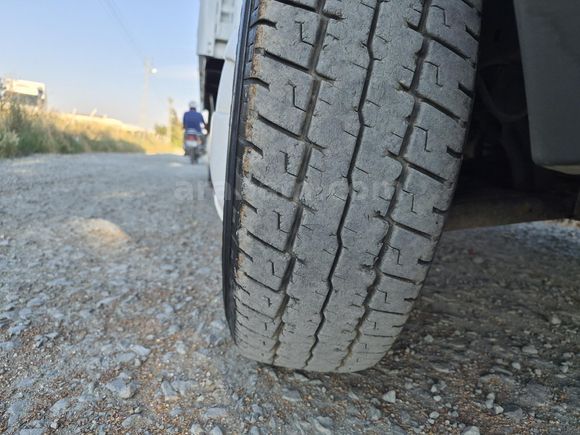 Galeriden Ford Trucks Transit 350 M 140'lık klimalı Hatay