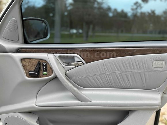 Sahibinden Düşük Km Mercedes - Benz E 200 Kompressor Avantgarde E2 paket 2001 Model 