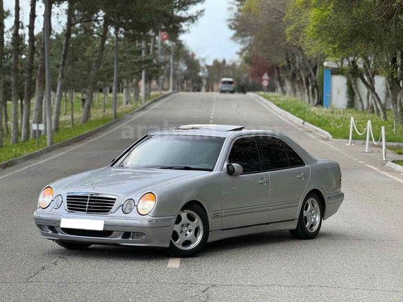 Sahibinden Düşük Km Mercedes - Benz E 200 Kompressor Avantgarde E2 paket 2001 Model 