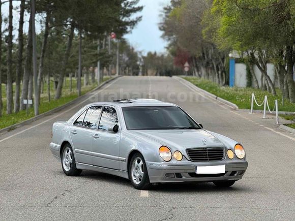 Sahibinden Düşük Km Mercedes - Benz E 200 Kompressor Avantgarde E2 paket 2001 Model 