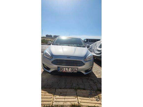 Memurdan değişensiz boyasız Ford Focus 1.6 Ti-VCT Trend X 2017 Model