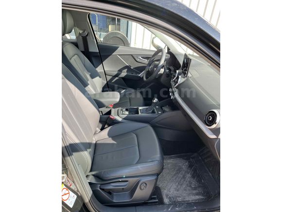 Sahibinden Audi Q2 35 TFSI Advanced 2025 Model 
