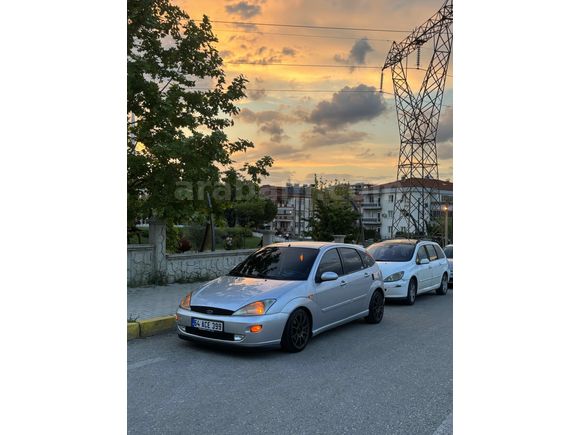 Sahibinden Ford Focus 1.6 Ghia 2000 Model 