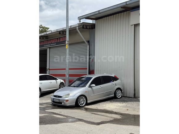 Sahibinden Ford Focus 1.6 Ghia 2000 Model 