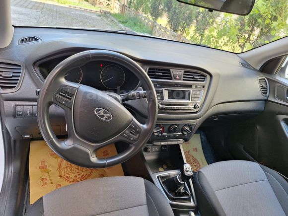 Sahibinden Hyundai i20 1.4 CRDi Style 2015 Model