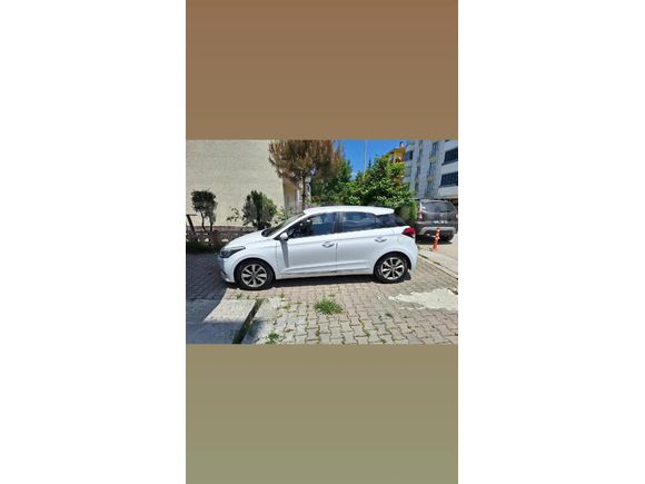 Sahibinden Hyundai i20 1.4 CRDi Style 2015 Model