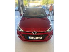 Sahibinden Hyundai i20 1.4 MPI Style 2019 Model 