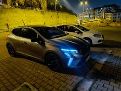 Sahibinden Renault Clio 1.0 TCe Techno Esprit Alpine 2025 Model  21.000 km Füme