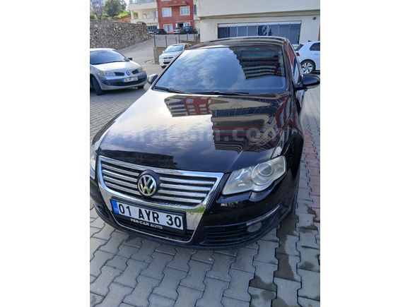 Sahibinden Volkswagen Passat 1.6 FSi Exculusive 2006 Model  280.000 km Siyah BLF kodlu LPGye tam uyumlu