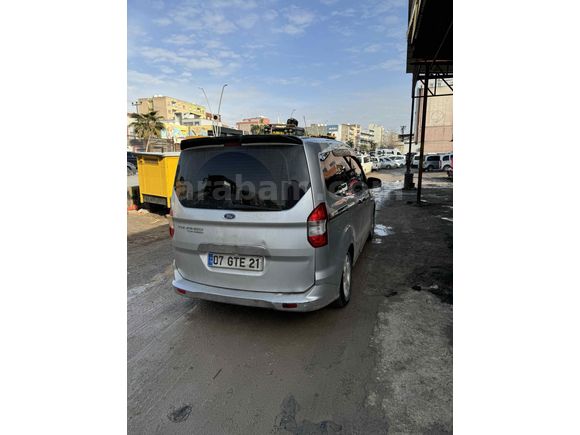 Sahibinden Ford Tourneo Courier 1.5 TDCi Delux 2015 Model 