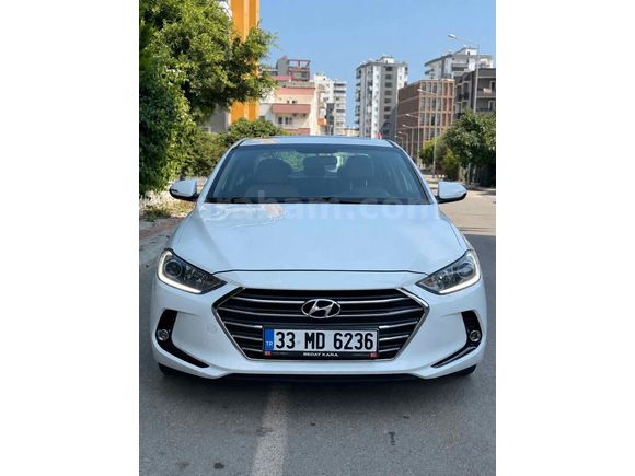Sahibinden Hyundai Elantra 1.6 CRDi Elite Plus 2016 Model  96.000 km Beyaz