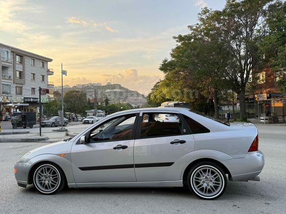 2000. Model Ghia Değişensiz