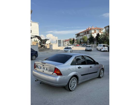 2000. Model Ghia Değişensiz