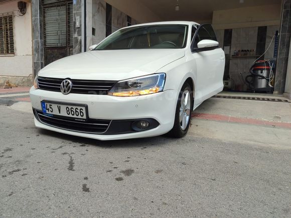 Sahibinden Volkswagen Jetta 1.6 TDi Comfortline 2012 Model