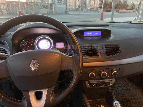 Sahibinden Renault Fluence 1.5 dCi Touch 2012 Model 