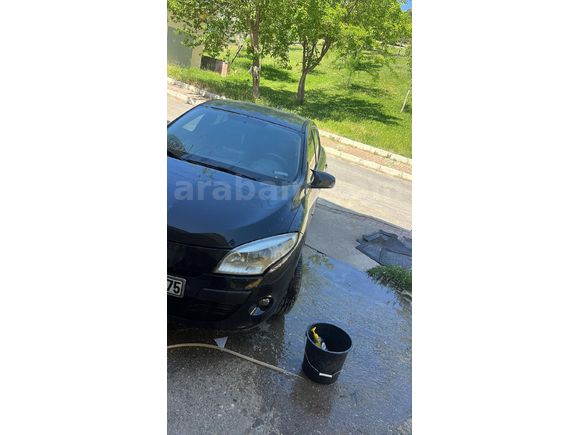 Sahibinden Renault Megane 1.5 dCi Expression 2010 Model İzmir 252.000 km Siyah