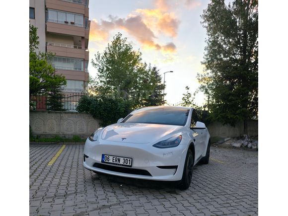 Sahibinden Tesla Model Y Standart Range 2024 Model 