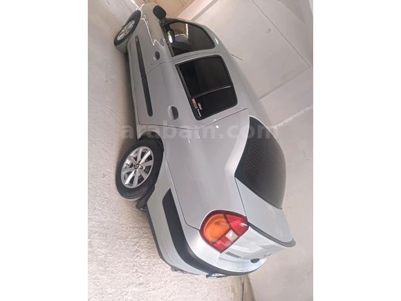 Sahibinden Renault Clio 1.4 Fidji 2004 Model