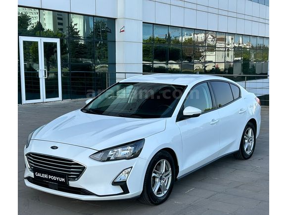 FORD FOCUS 1.5 TdCi EcoBlue 2021 "OTOMATİK VİTES" SERVİS BAKIMLI