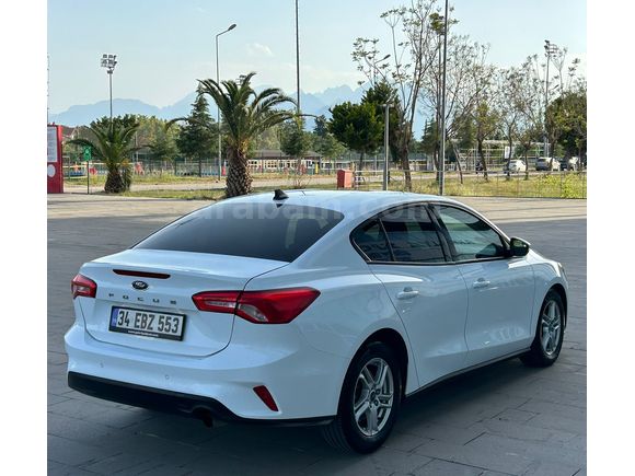 FORD FOCUS 1.5 TdCi EcoBlue 2021 "OTOMATİK VİTES" SERVİS BAKIMLI