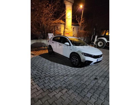 Sahibinden Fiat Egea Cross 1.4 Fire Urban 2024 Model 23000 km Beyaz