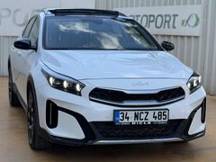 DİCLE OTO'dan 2025 MODEL CAM TAVAN HATASIZ 0.79 İLE KREDİ&TAKAS
