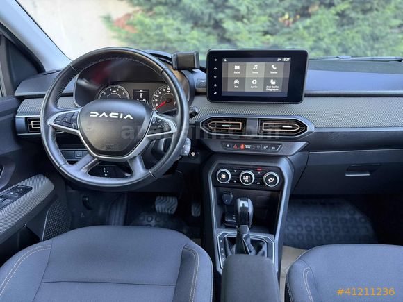 İLK ELDEN 2023 DACİA SANDERO STEPWAY 1.0 TCE EXPESSİON 13.100 KM