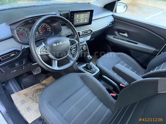 İLK ELDEN 2023 DACİA SANDERO STEPWAY 1.0 TCE EXPESSİON 13.100 KM