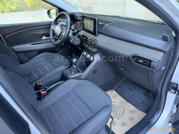İLK ELDEN 2023 DACİA SANDERO STEPWAY 1.0 TCE EXPESSİON 13.100 KM