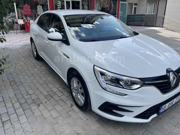 Sahibinden Renault Megane 1.3 TCe Joy Comfort 2023 Model 