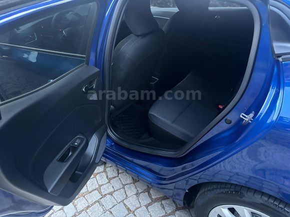 2023 CLİO 1.0 TCE TOUCH OTOMATİK 16.000 KM