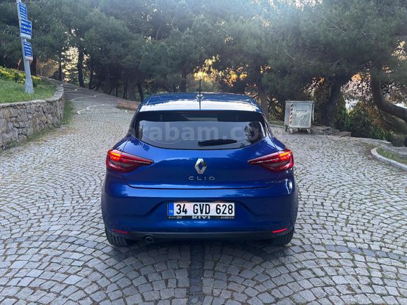 2023 CLİO 1.0 TCE TOUCH OTOMATİK 16.000 KM