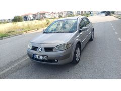 2004 MEGANE 2 TERTEMİZ 1,6 DİNAMİK GÜMÜŞ GRİ BENZİNLİ 267,000 KM