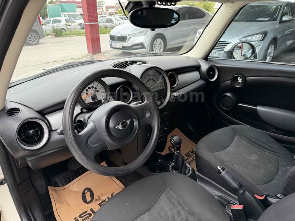 2012 MODEL MİNİ ONE 1.6 TÜRKİYE PAKETİ  160.000 KM