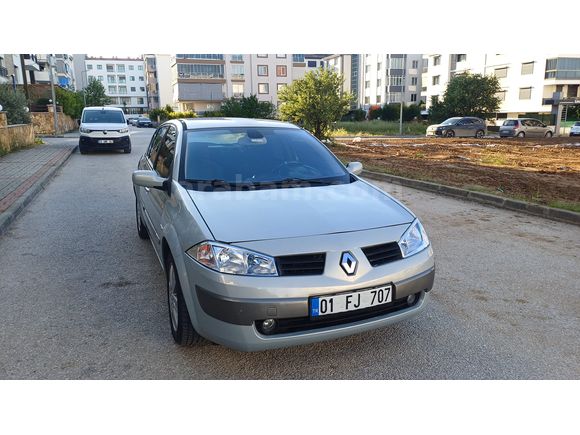 MEMURDAN 2005 MEGAN 115 BG. 1,6 DİNAMİK YEN VİZE GÜMÜŞ GRİ LPGLİ