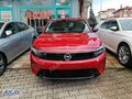 POŞETLERİ ÜZERİNDE 2025 MODEL OPEL CORSA F1 E-TOGGLE EDİTİON AT8