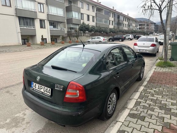 Sahibinden Skoda Octavia 1.6 Ambiente 2005 Model 