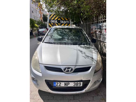 Sahibinden Hyundai i20 1.4 CRDi Team 2011 Model 