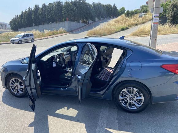 Sahibinden Ford Focus 1.5 EcoBlue Titanium Stil 2024 Model  