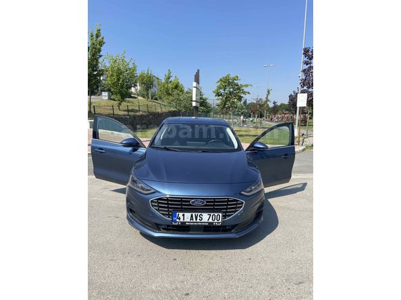 Sahibinden Ford Focus 1.5 EcoBlue Titanium Stil 2024 Model  