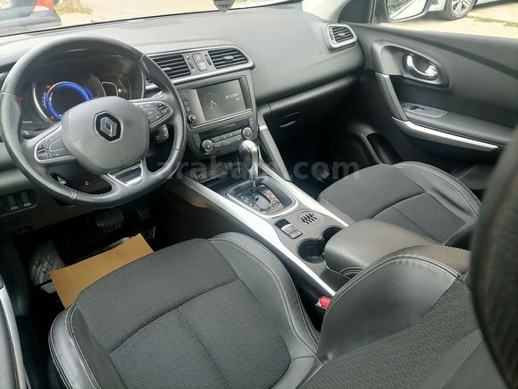 HATASIZ BOYASIZ 2016 MODEL RENAULT KADJAR 1.5 DCİ ICON OTOMATİK