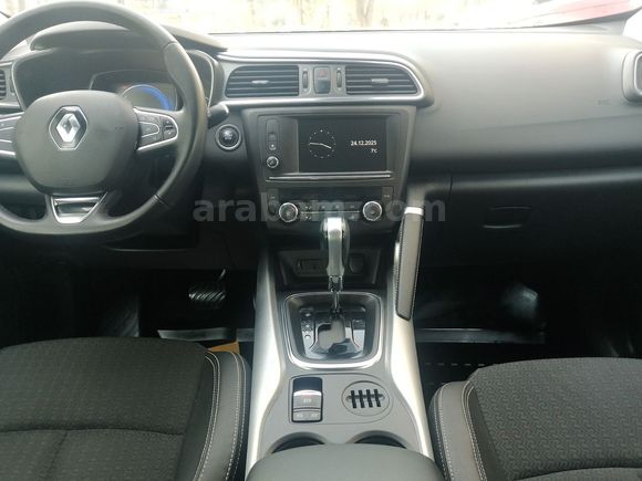 HATASIZ BOYASIZ 2016 MODEL RENAULT KADJAR 1.5 DCİ ICON OTOMATİK