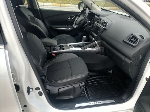 HATASIZ BOYASIZ 2016 MODEL RENAULT KADJAR 1.5 DCİ ICON OTOMATİK