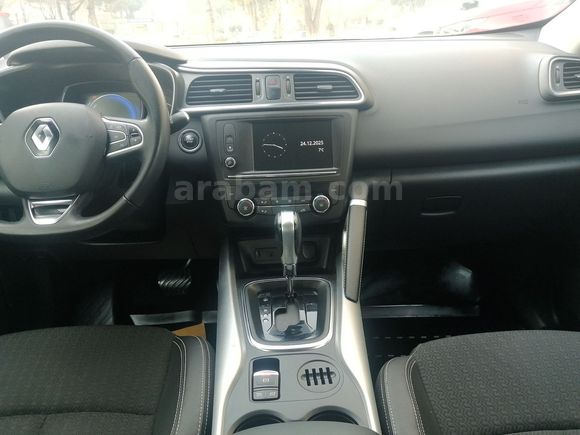 HATASIZ BOYASIZ 2016 MODEL RENAULT KADJAR 1.5 DCİ ICON OTOMATİK