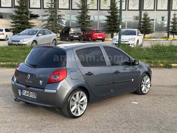 SAĞLIKÇIDAN DÜŞÜK KM DEĞİŞENSİZ 1.5 Dci