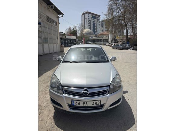 Sahibinden Opel Astra 1.6 Essentia 2012 Model  260.000 km Gri (Gümüş)